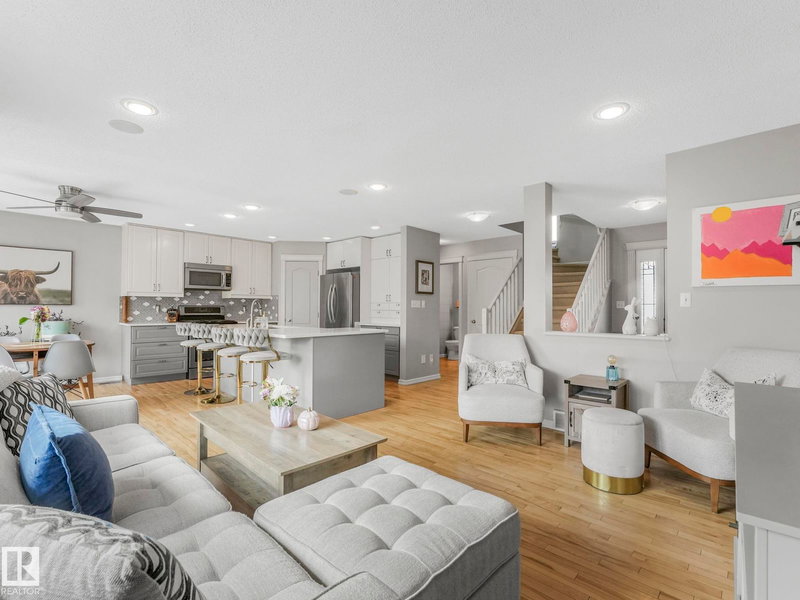 2354 Taylor Close, Edmonton, Alberta