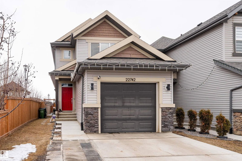 22742 95a Ave, Edmonton, Alberta