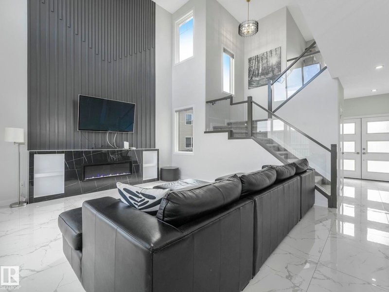 1104 152 Avenue, Edmonton, Alberta