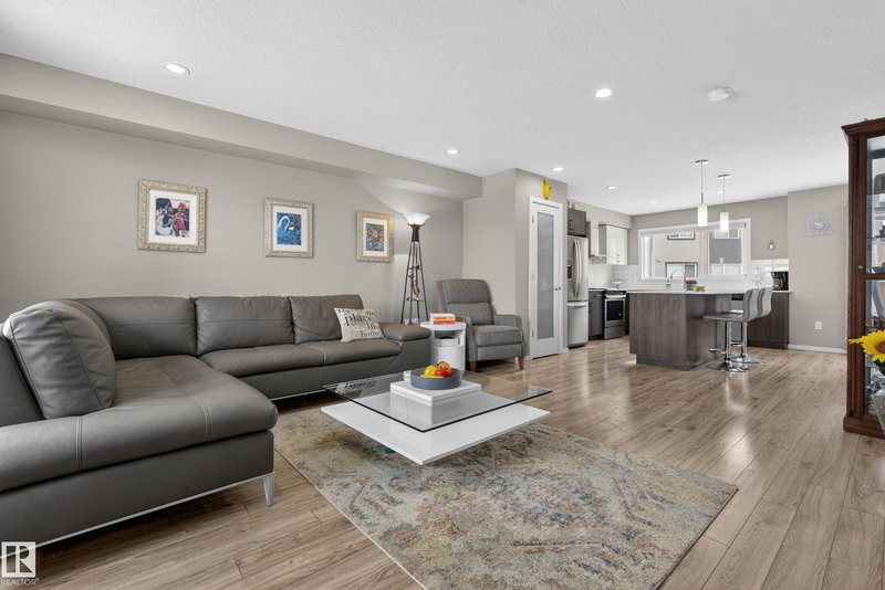 1075 Rosenthal Boulevard #32, Edmonton, Alberta