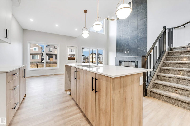 8712 181 Avenue, Edmonton, Alberta