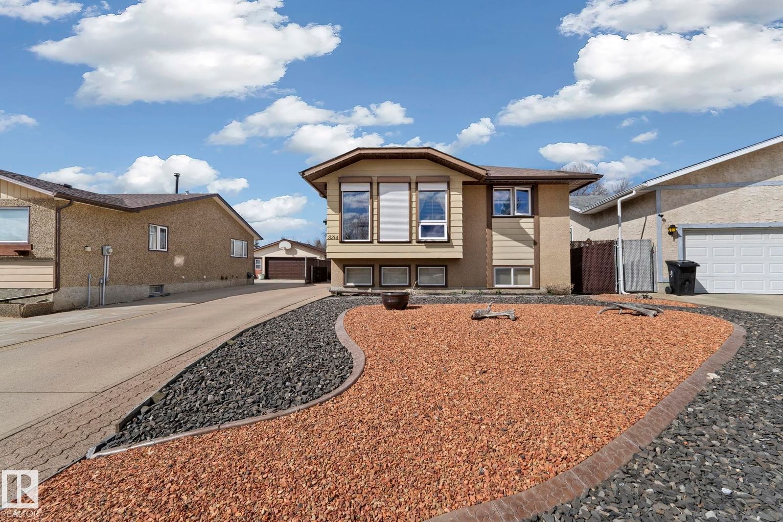 Recently sold home in Pineview Fort Sask.