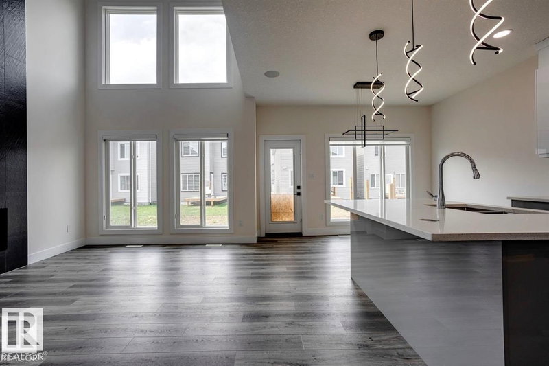 5210 Kimball Crescent, Edmonton, Alberta