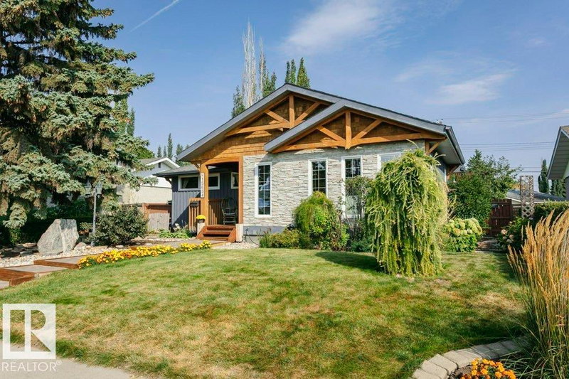 15634 81 Avenue, Edmonton, Alberta