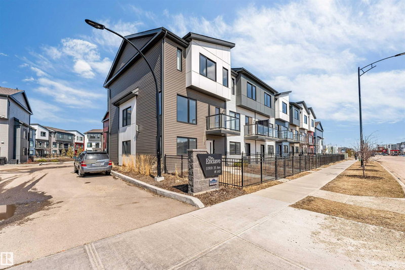 11910 35 Avenue #21, Edmonton, Alberta
