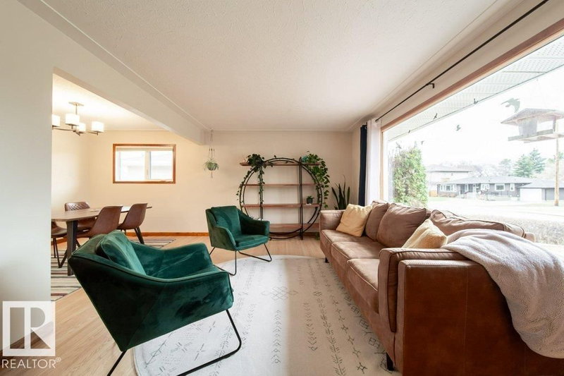 8007 73 Avenue, Edmonton, Alberta