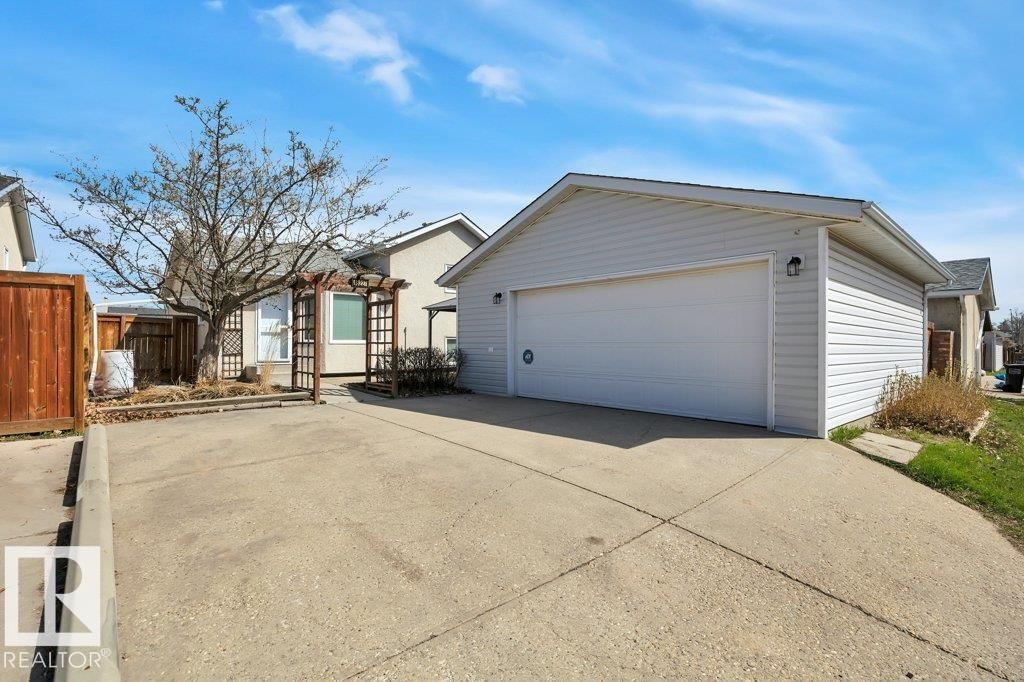 Listing Image 51