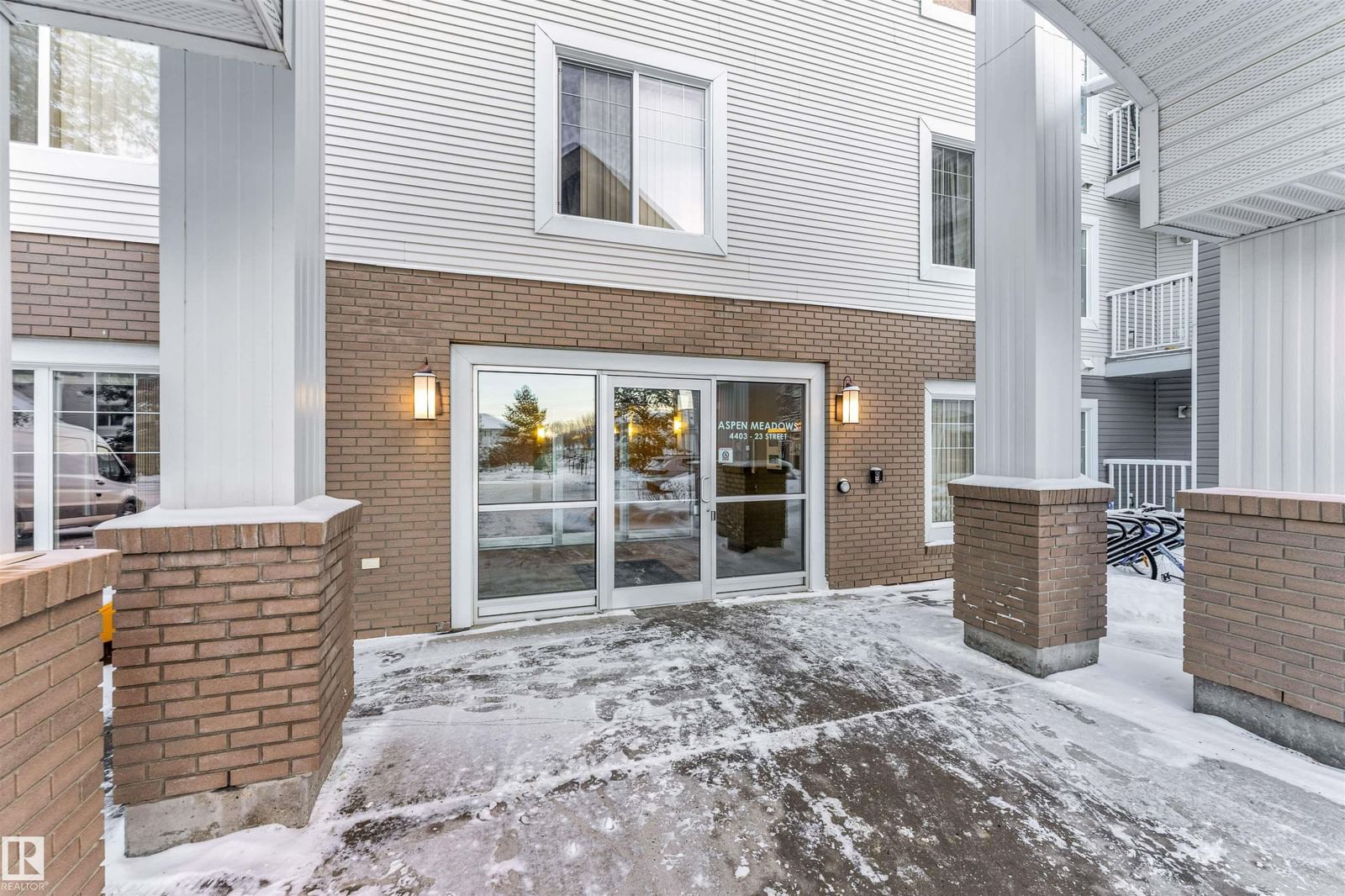 Listing Image 23