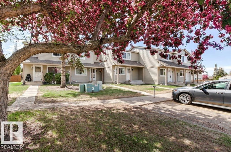 Recently sold home in Village on the Lake