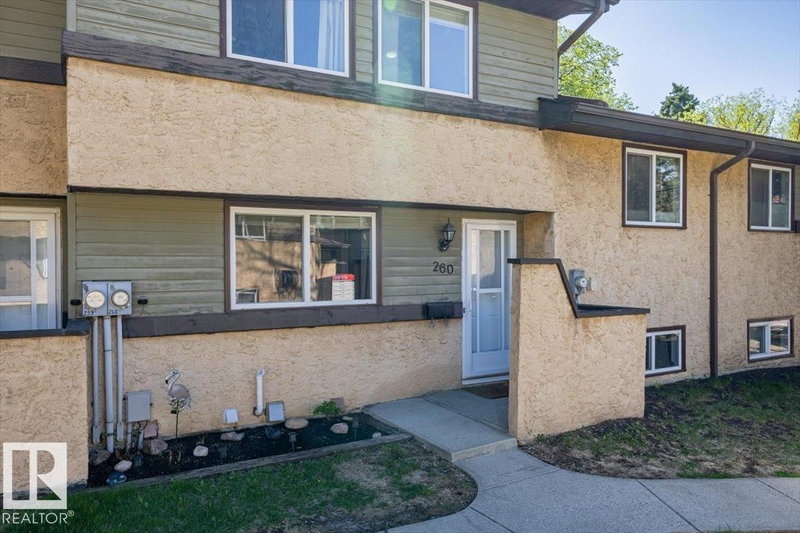 Recently sold home in Woodbridge Farms