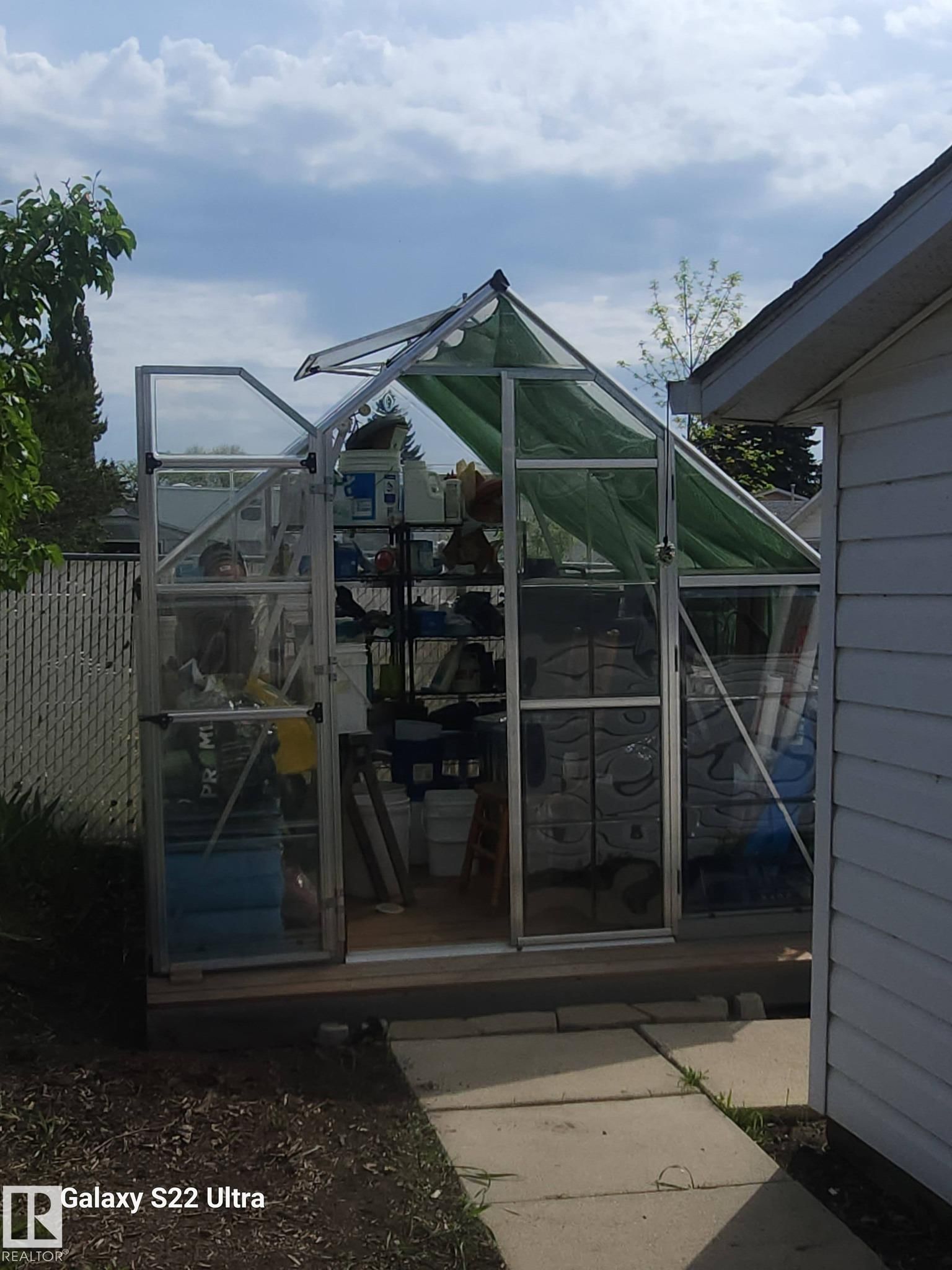 Listing Image 11