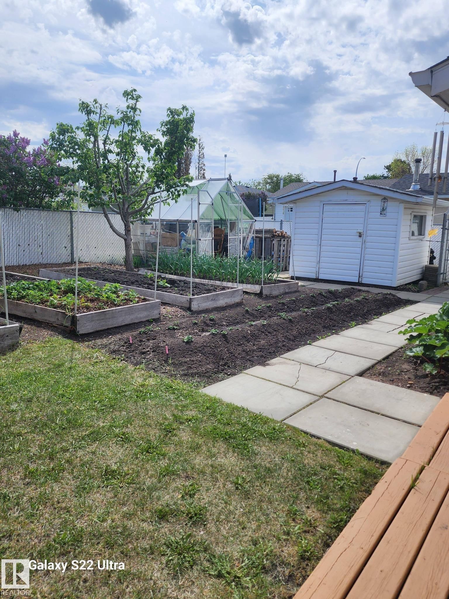 Listing Image 9