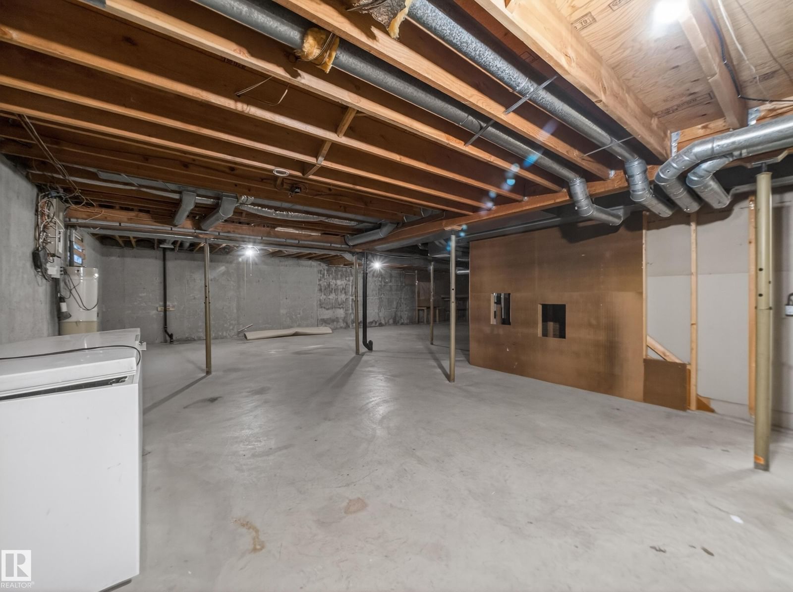 Listing Image 44