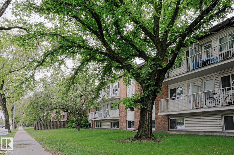 A unit for sale at 14903 92 Avenue NW