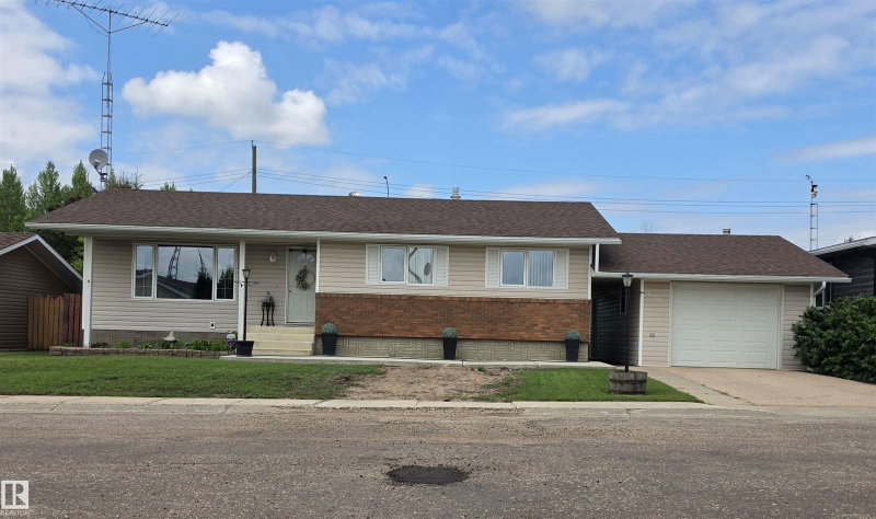Recently sold home in Two Hills