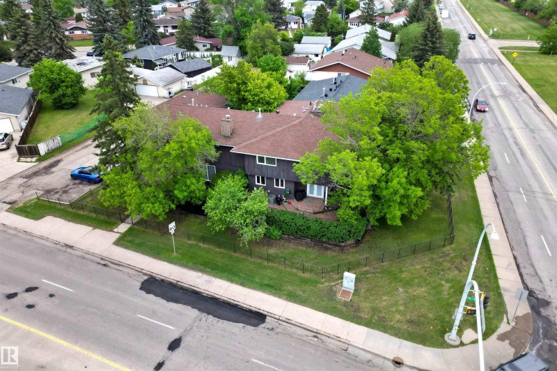 A unit for sale at 4275 76 Street NW