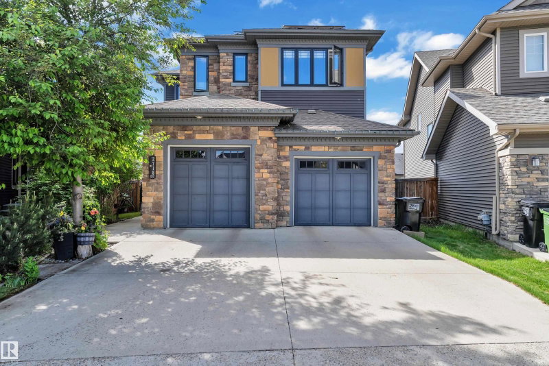 2718 Kirkland Way, Edmonton, Alberta