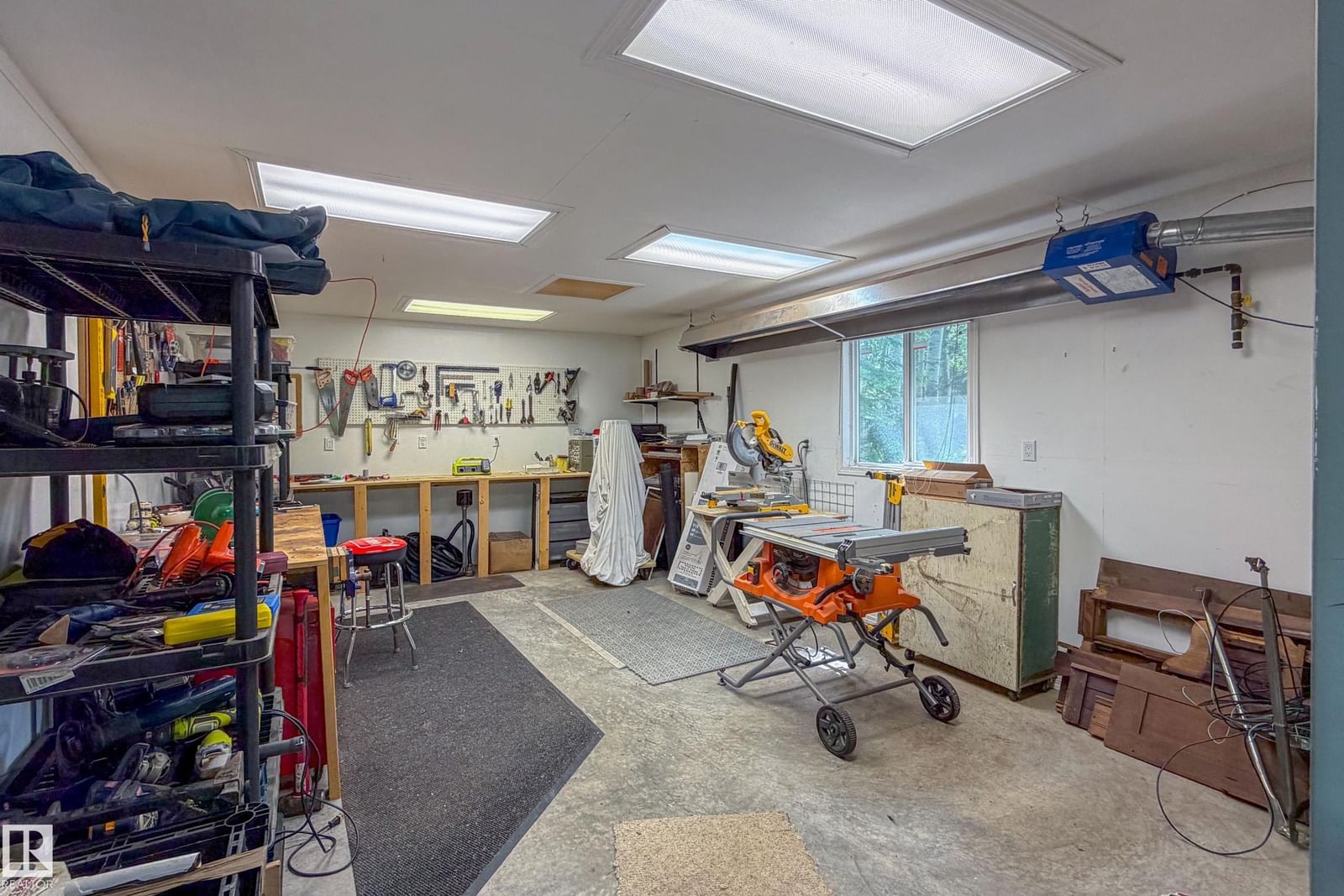 Listing Image 61