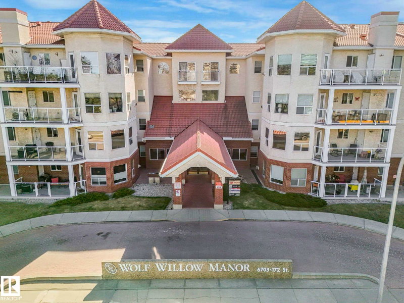 Recently sold home in Callingwood South