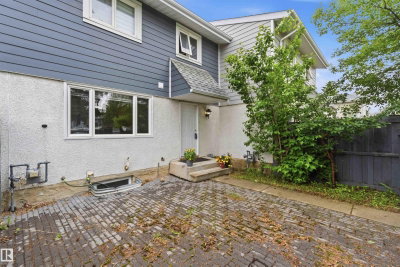 219 Callingwood Tw NW