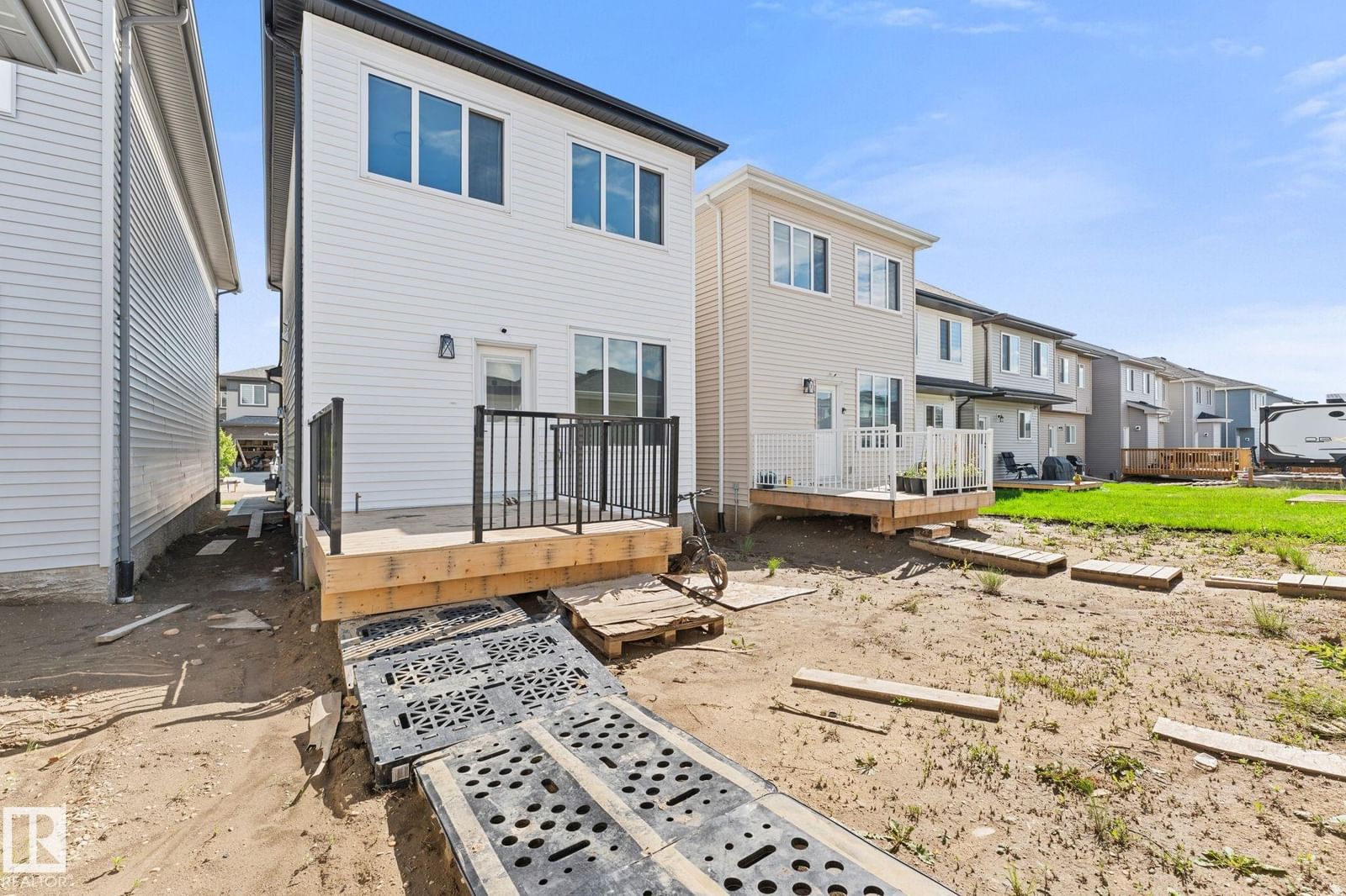 Listing Image 50