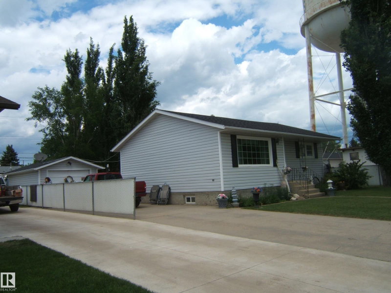 Recently sold home in Two Hills