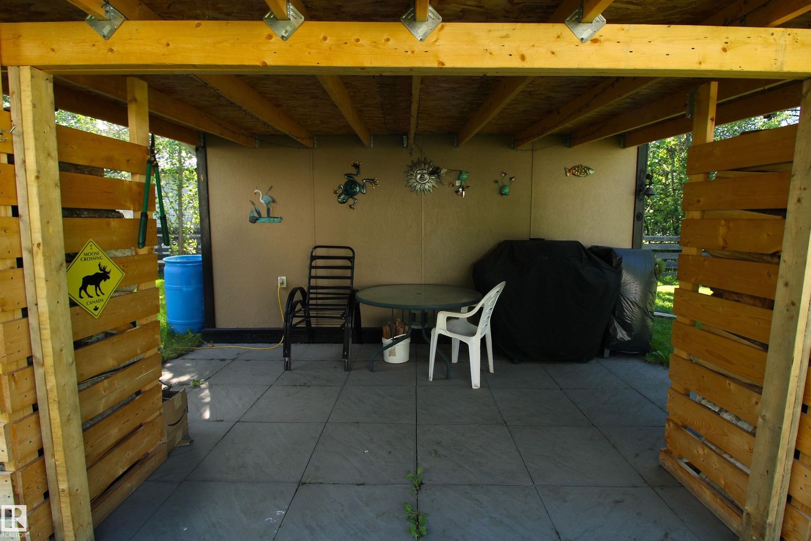Listing Image 7