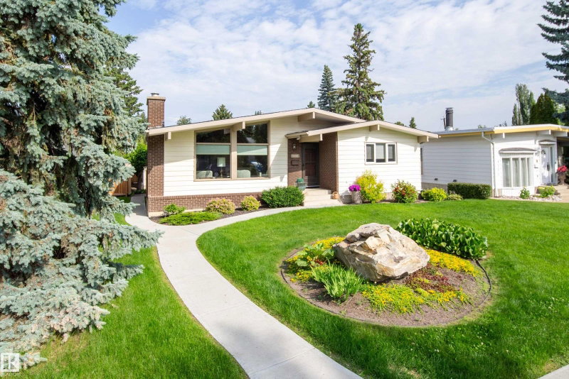 Recently sold home in Royal Gardens (Edmonton)