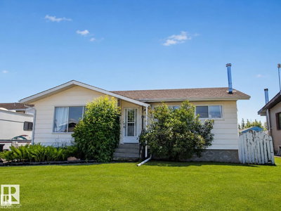 5017 55 Ave