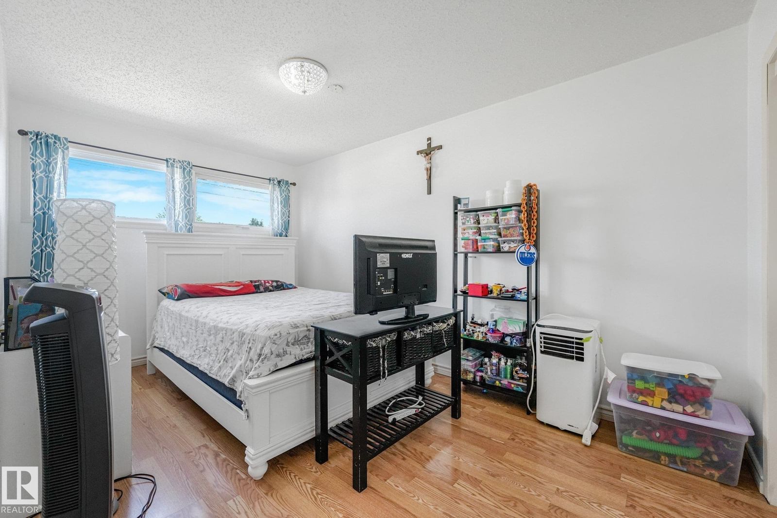 Listing Image 21