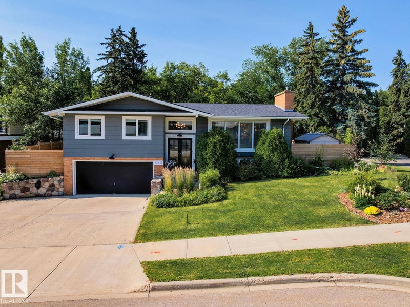 13615 Buena Vista Road, Edmonton, Alberta