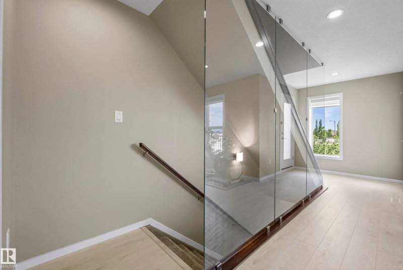 10-1075 Rosenthal Boulevard NW, Edmonton — listing photo 11