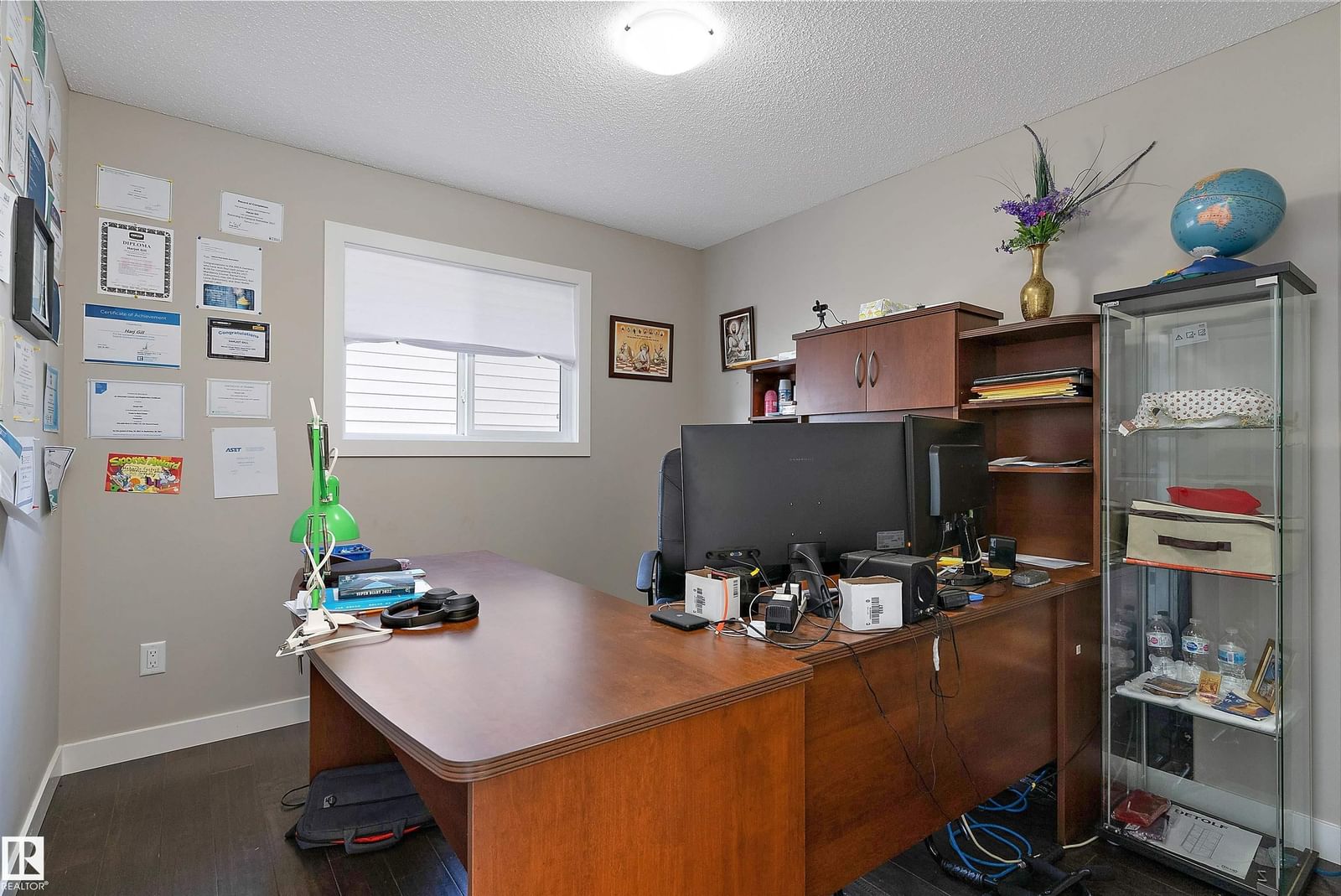 Listing Image 18