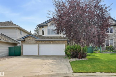 708 HALIBURTON Crescent