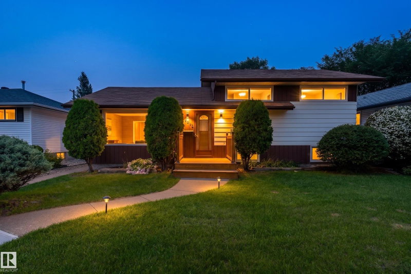 9012 Meadowlark Road, Edmonton, Alberta