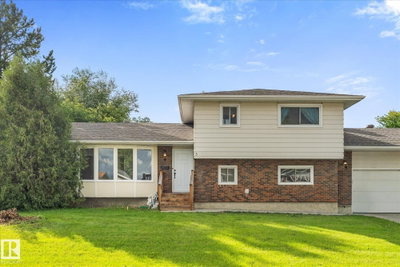 3 WINDERMERE Drive