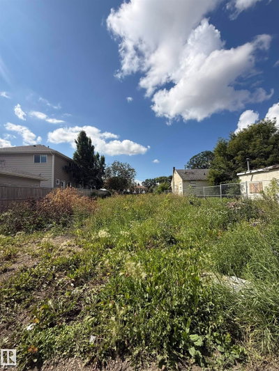 12207 127 Street