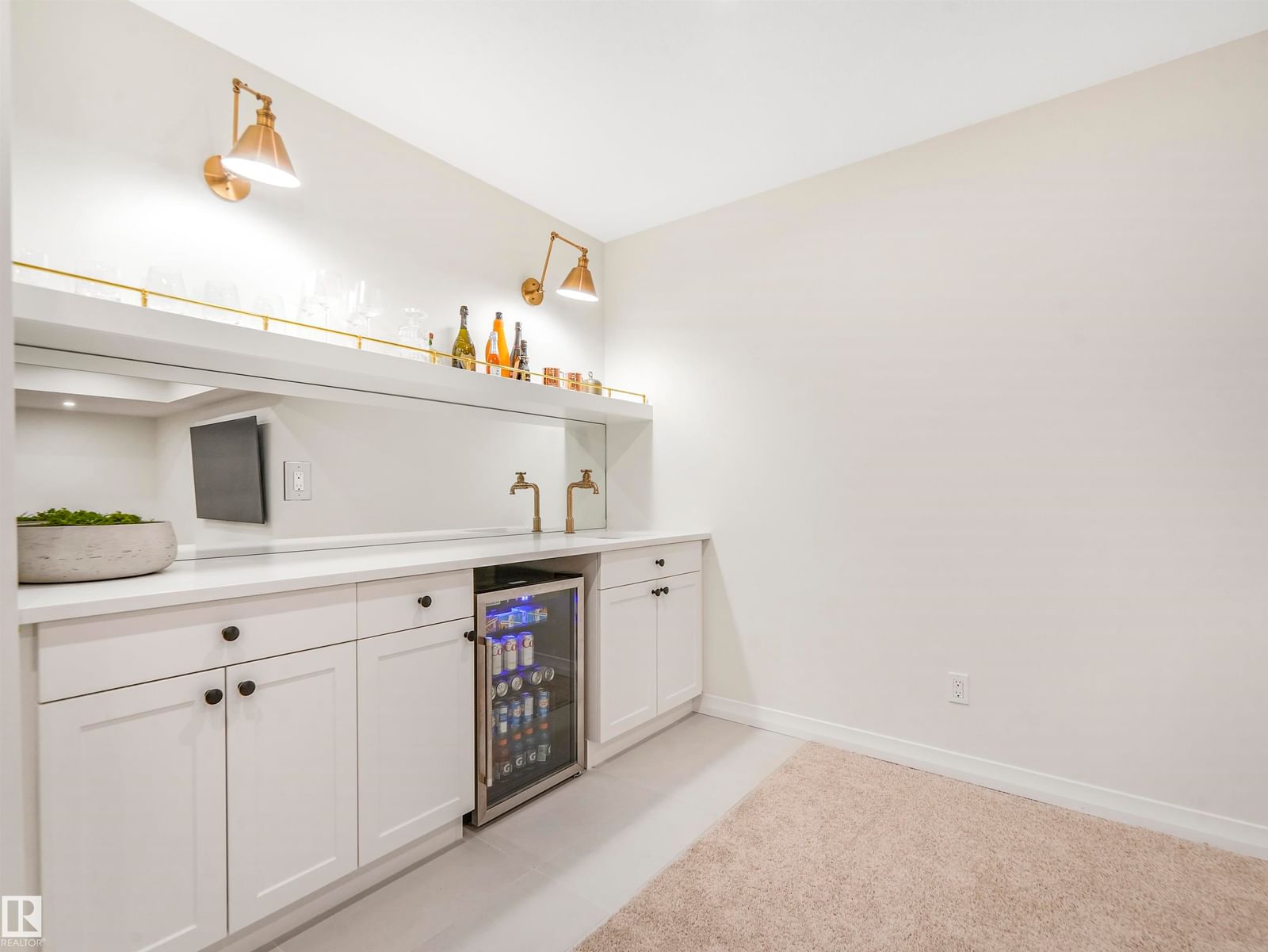 Listing Image 53