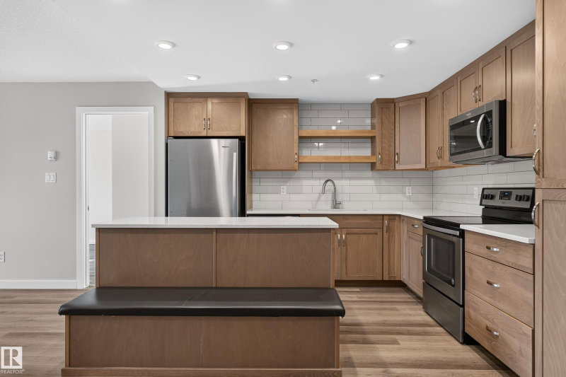 A unit for sale at 5504 Schonsee Drive NW
