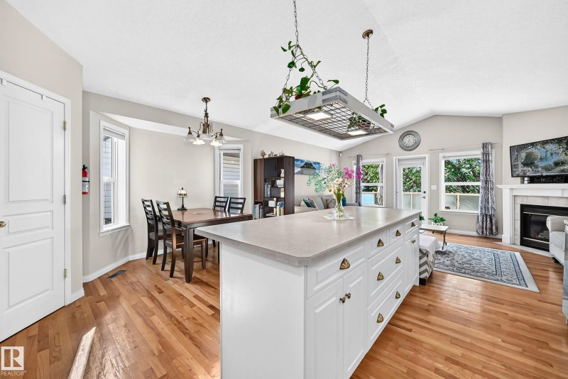 4210 37 Avenue, Edmonton, Alberta