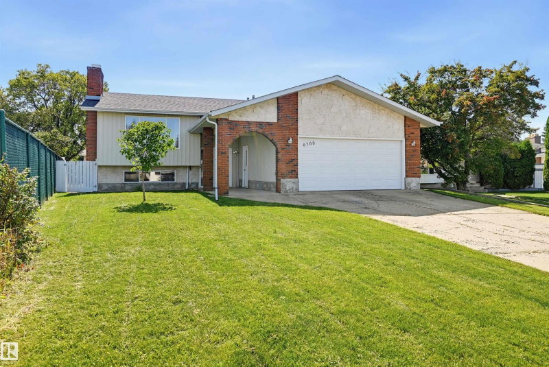 6768 39 Avenue, Edmonton, Alberta
