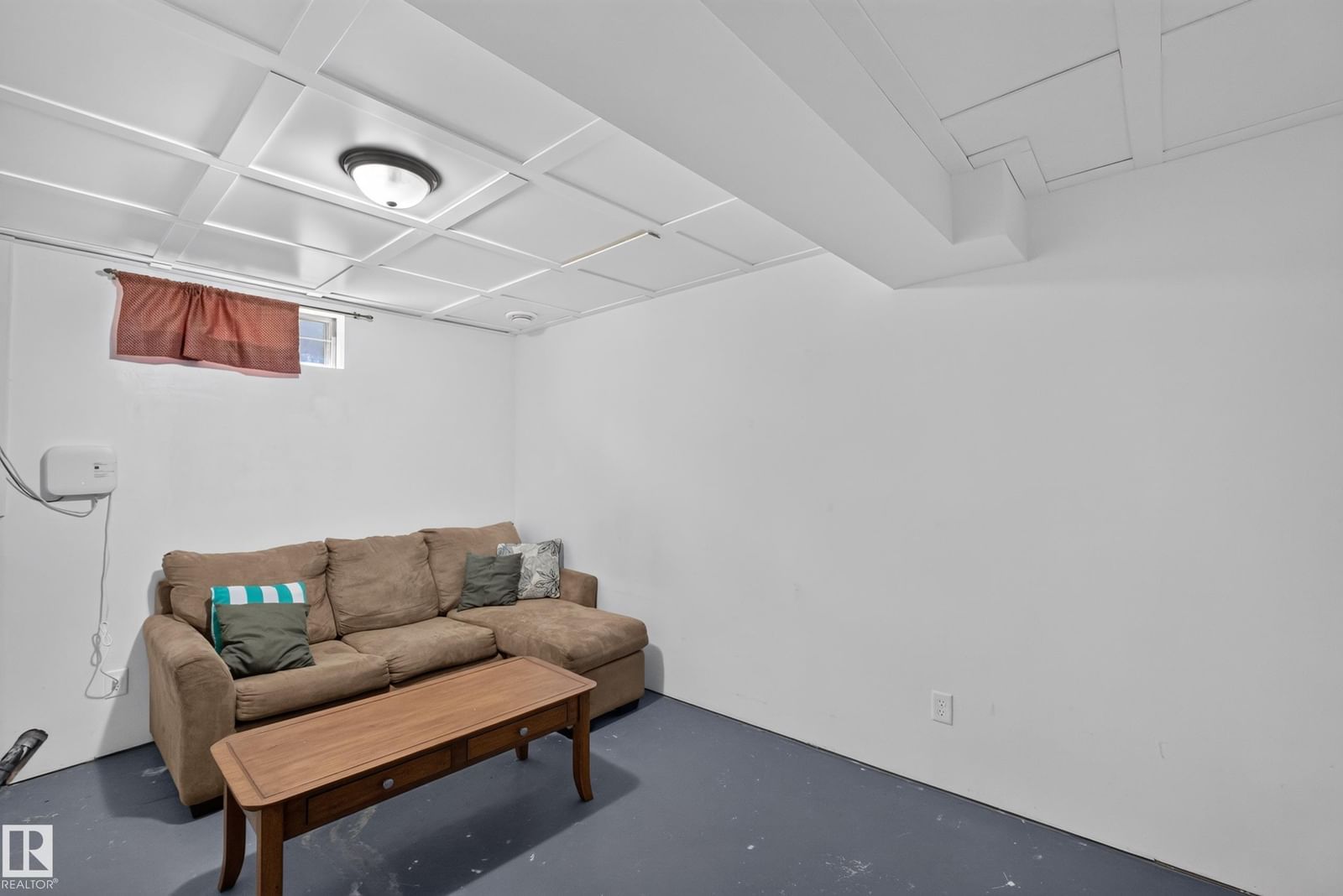 Listing Image 25