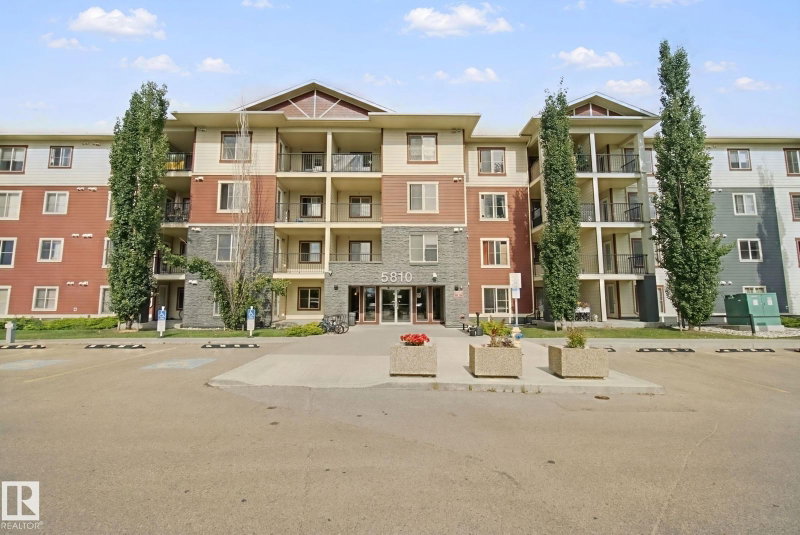 A unit for sale at 5810 Mullen Place NW