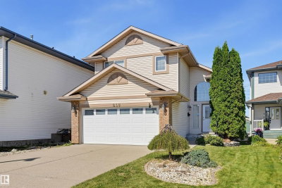 839 Blacklock Way