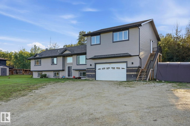 20-54514 Rge Road 12, Rural Lac Ste Anne County — listing photo 2