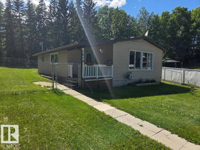 1618 Marine Crescent