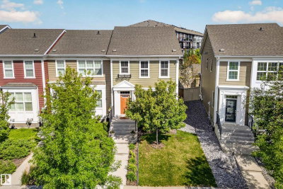 2821 MAPLE Way