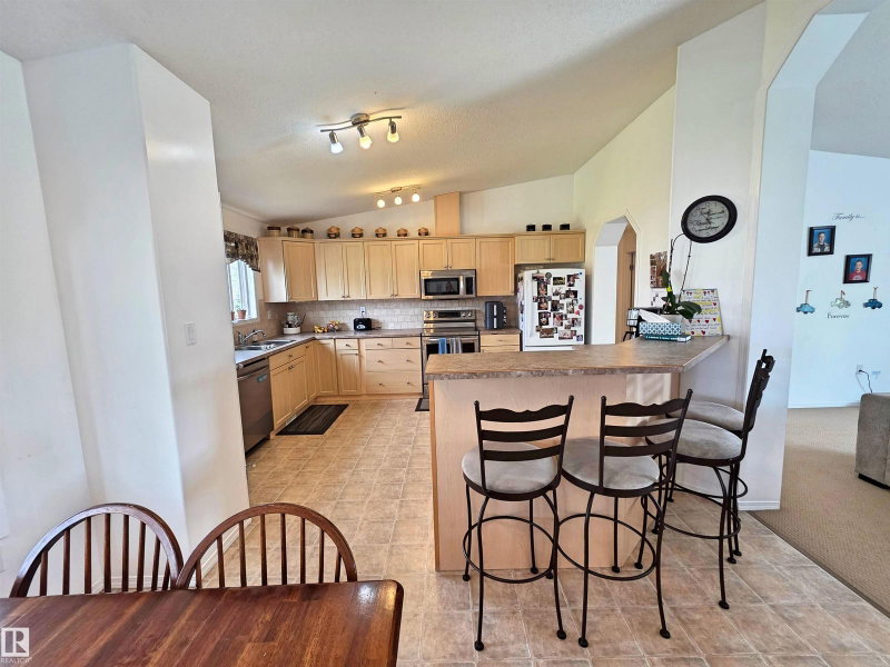 3808 2 Street, Mallaig — listing photo 6