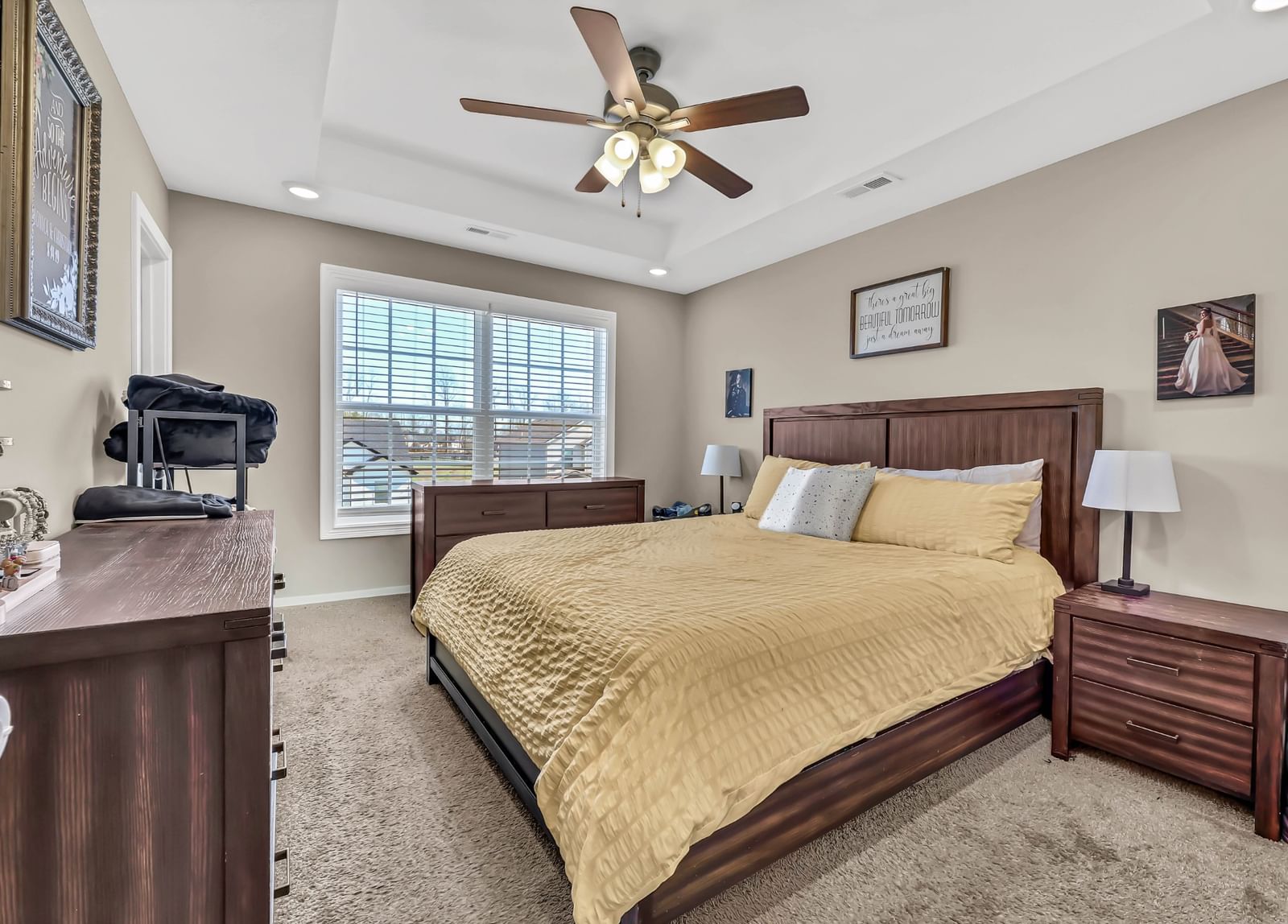 1045 Whitney Dr — photo 7