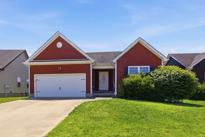520 Falkland Cir